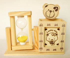 淘達(dá)官方沙漏木筆筒飾品 匠心工藝的實(shí)用與美觀融合